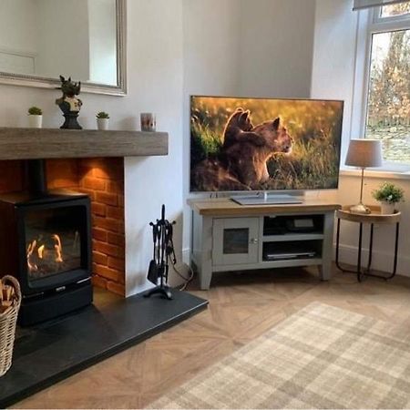 Woodland Cottage - Private Courtyard - Pet Friendly Retreat In The Heart Of Windermere Exteriör bild