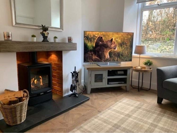 Woodland Cottage - Private Courtyard - Pet Friendly Retreat In The Heart Of Windermere Exteriör bild