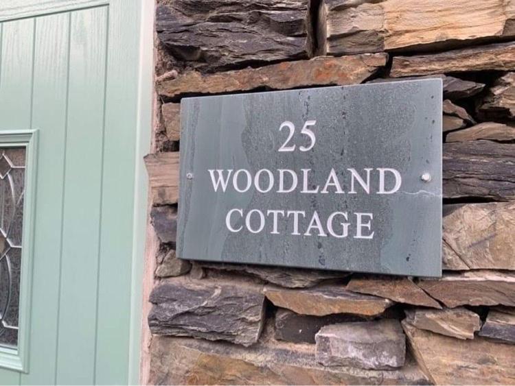 Woodland Cottage - Private Courtyard - Pet Friendly Retreat In The Heart Of Windermere Exteriör bild